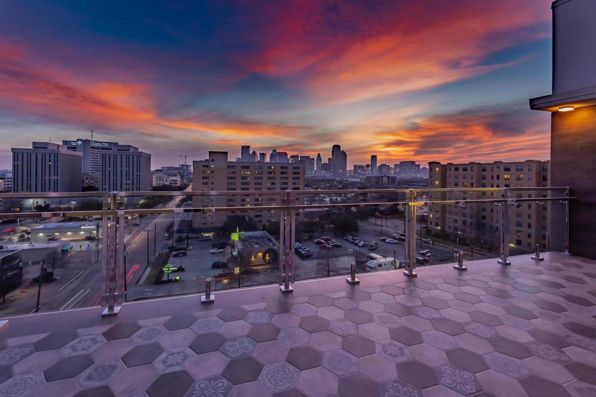 Element Dallas Downtown East Экстерьер фото