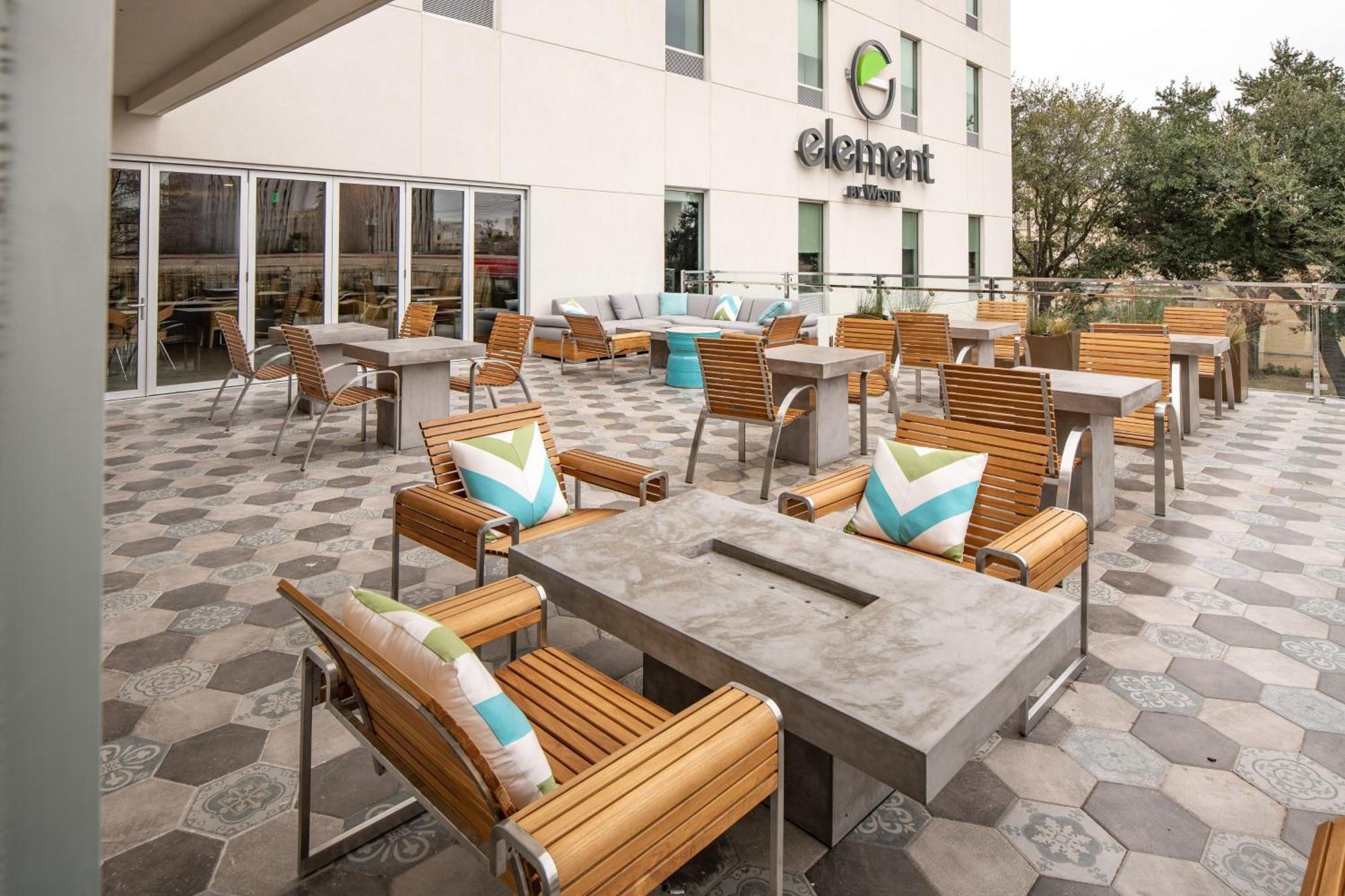 Element Dallas Downtown East Экстерьер фото