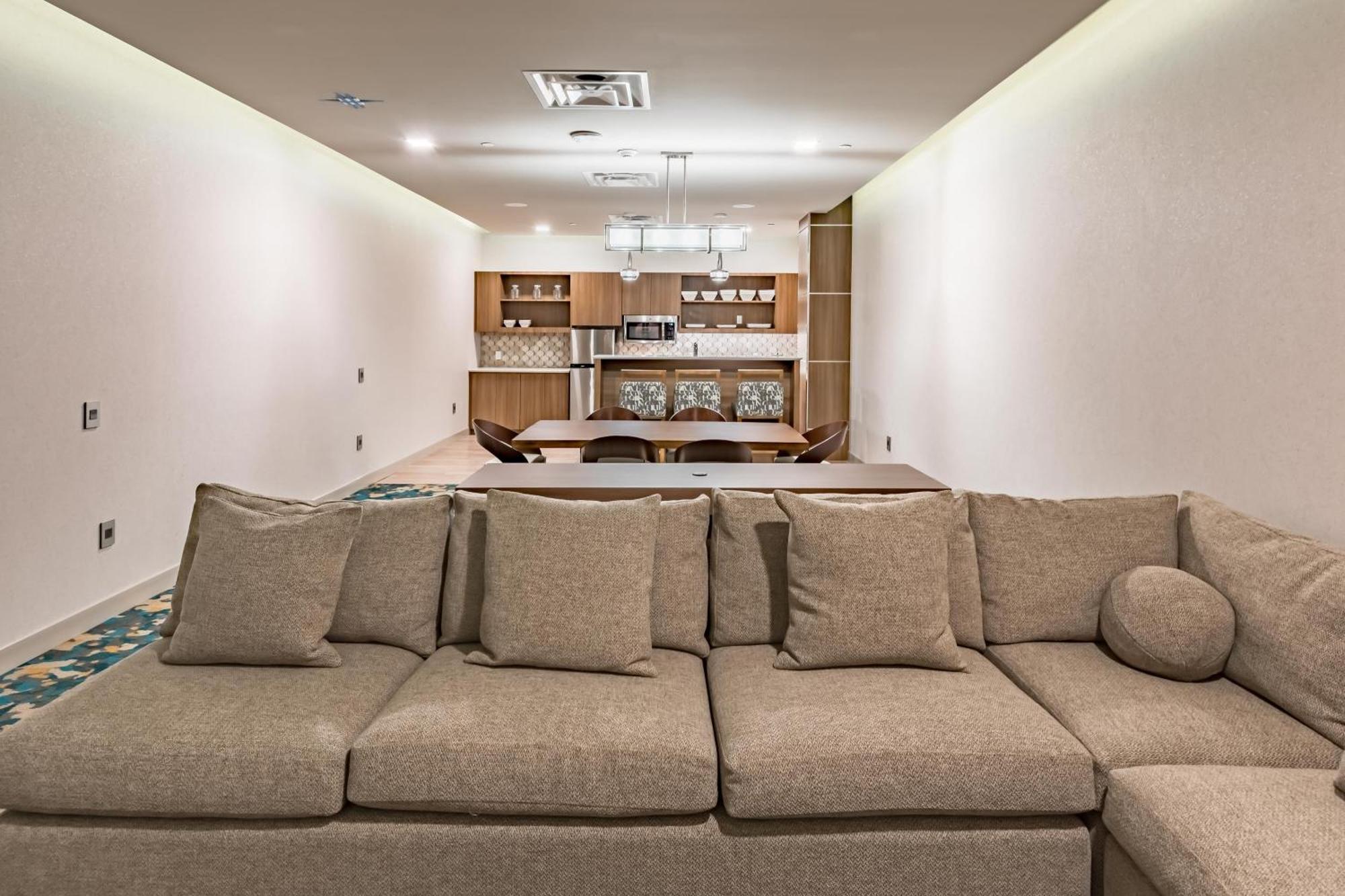 Element Dallas Downtown East Экстерьер фото