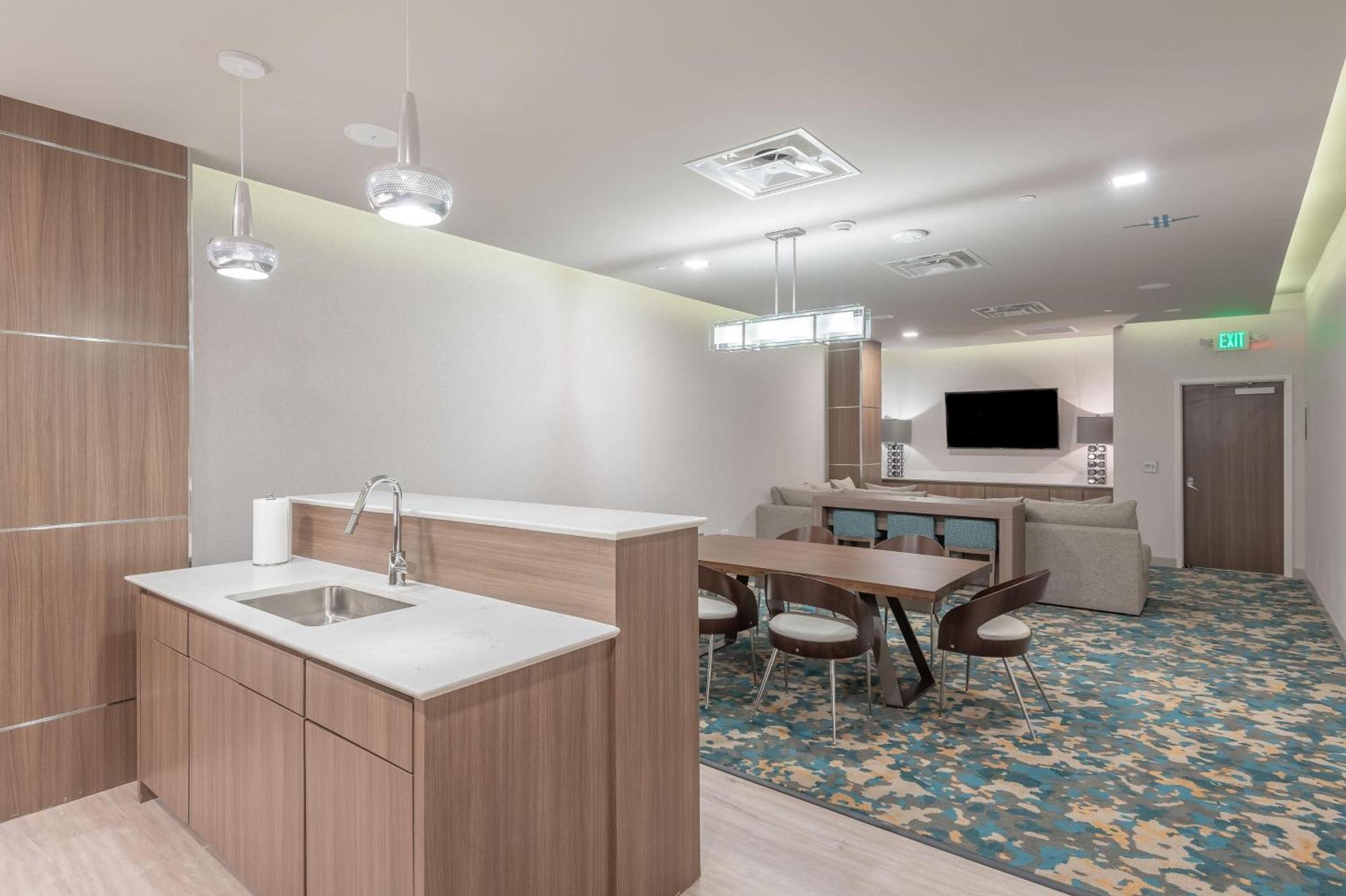 Element Dallas Downtown East Экстерьер фото